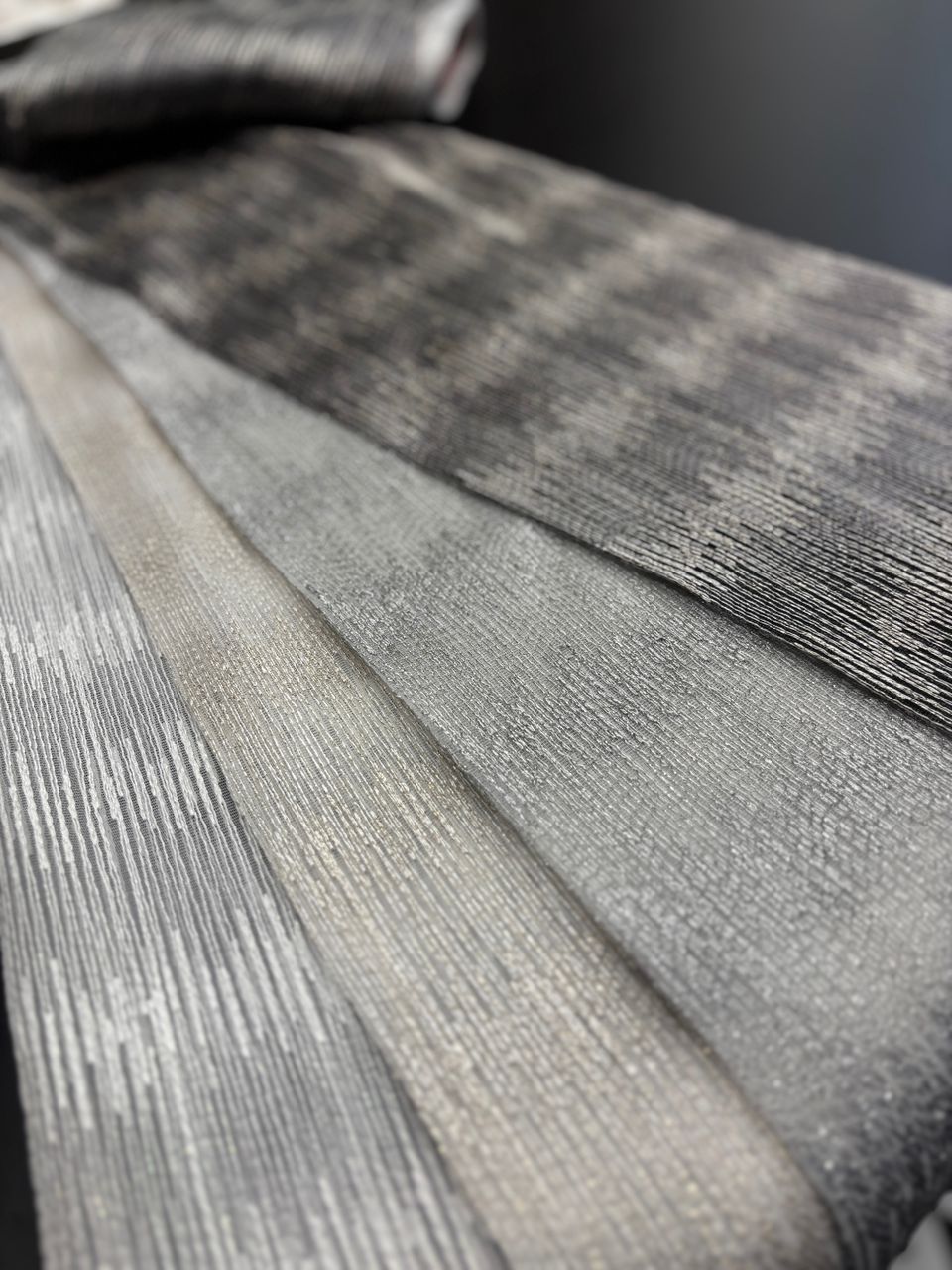 پرده حریر ابریشم آبشاری لمه دار بریلنت کد UF 00688 MAT PERU 115008 801